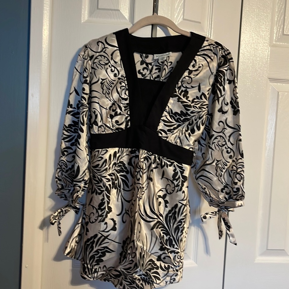 Motherhood Maternity 3/4 sleeve shirt size Small